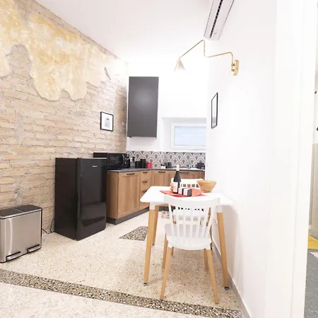 Lejlighed Trastevere Lovely 2 Bedroom Rom
